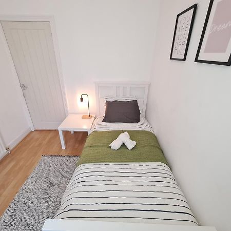 泰恩河畔纽卡斯尔Large 3 Bed Flat, Free Parking公寓 外观 照片