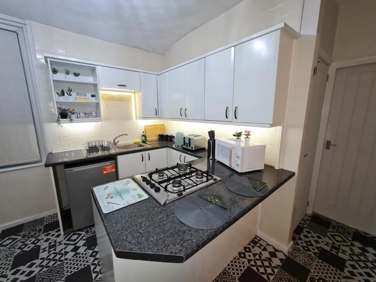 泰恩河畔纽卡斯尔Large 3 Bed Flat, Free Parking公寓 外观 照片