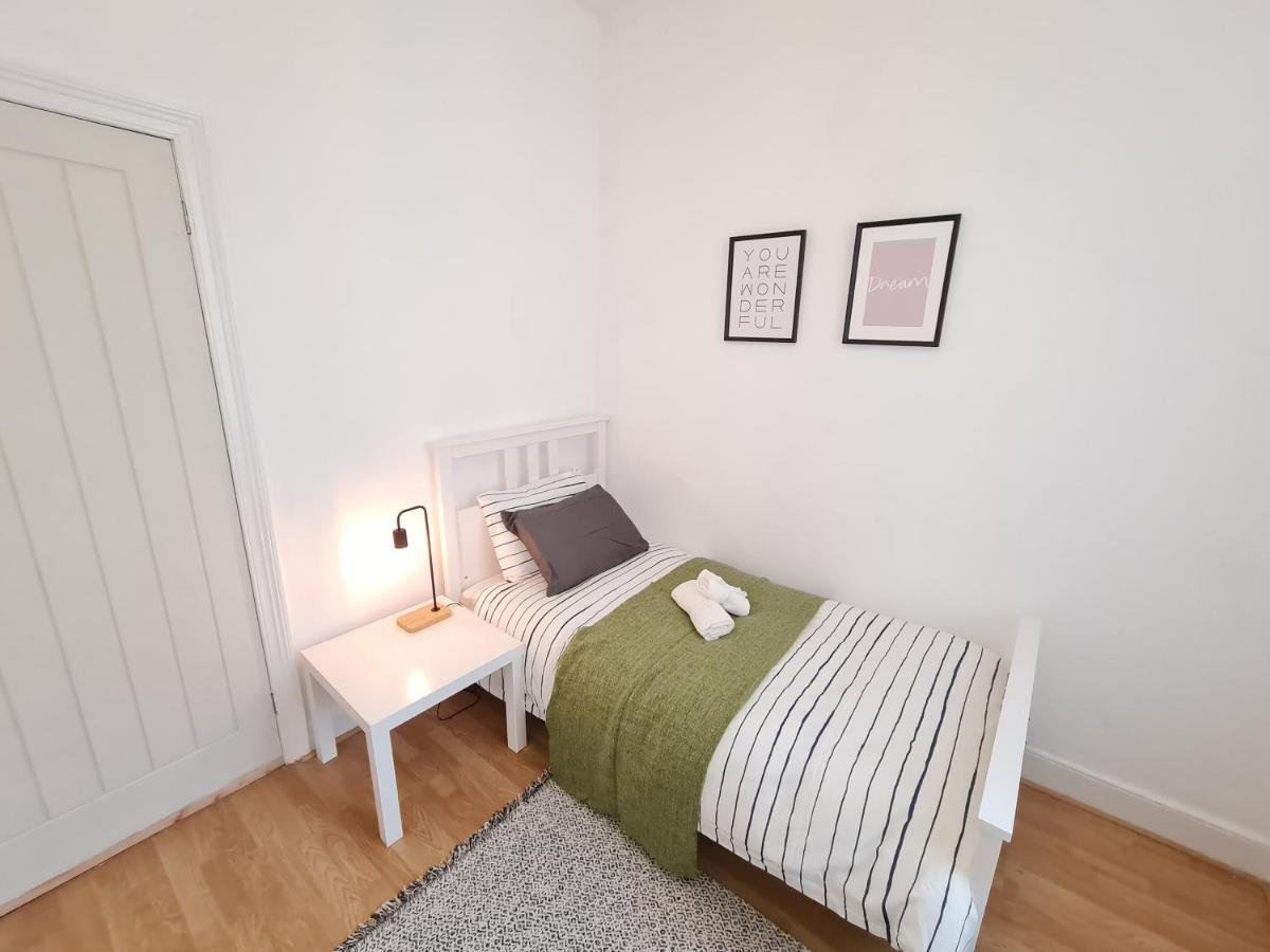 泰恩河畔纽卡斯尔Large 3 Bed Flat, Free Parking公寓 外观 照片